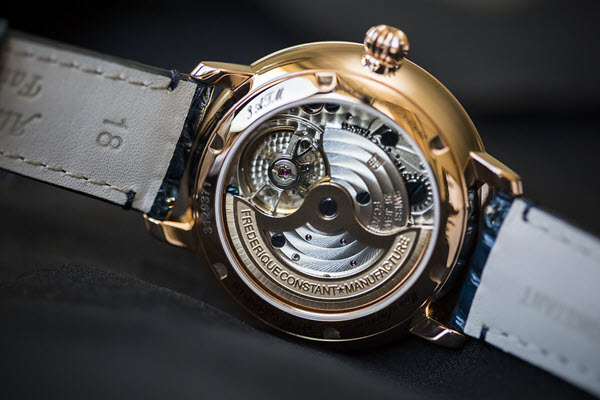 Преимущества швейцарских механических часов с автоподзаводом 01 Преимущества швейцарских механических часов с автоподзаводом 01