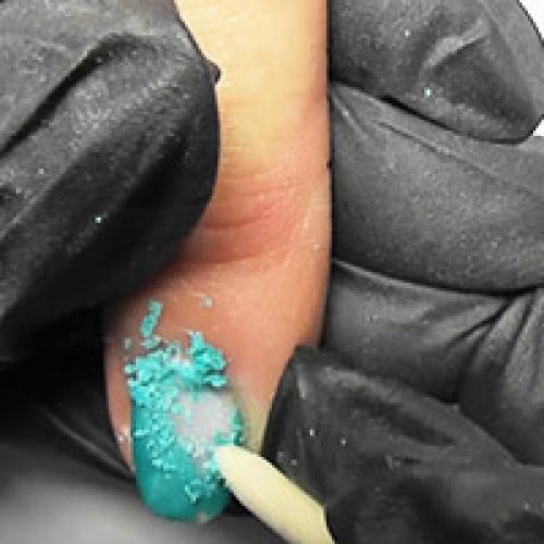 Как снять гель-лак пилкой дома. Как снять гель-лак специальной жидкостью