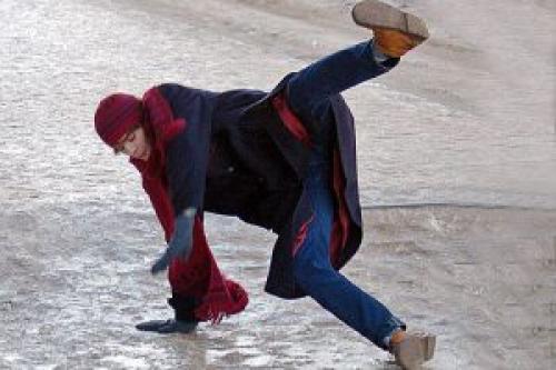 Субхондральный перелом Хилл-Сакса, что это. Чем вызвана хроническая аксиллярная нестабильность?