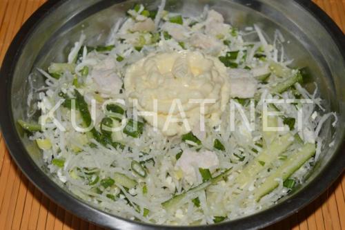 Салат с редькой и куриной грудкой. Салат из редьки с курицей – рецепт