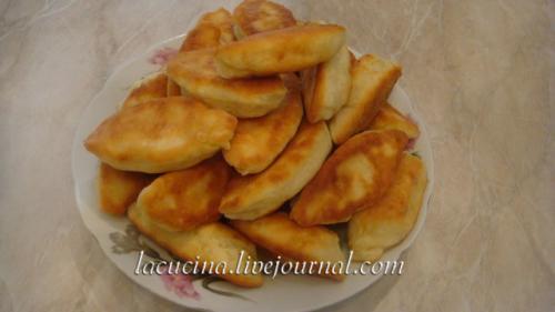 Бабушкины пирожки из творожного теста.