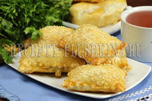 Красивые слойки с ветчиной и сыром. Слойки с ветчиной и сыром из слоеного теста