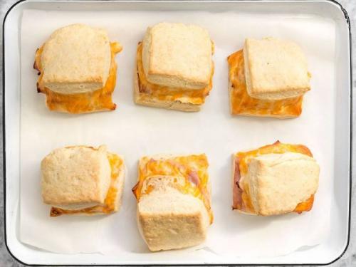 Выпечка с ветчиной и сыром – пошаговый рецепт с фото на