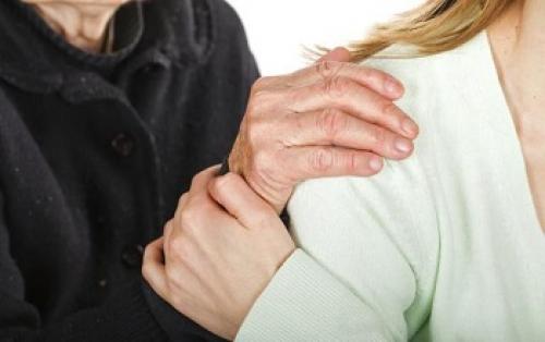 Хрустят плечевые суставы, что делать. От чего появляется? 07 Хрустят плечевые суставы, что делать. От чего появляется? 07