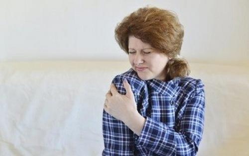 Хрустят плечевые суставы, что делать. От чего появляется? 02 Хрустят плечевые суставы, что делать. От чего появляется? 02