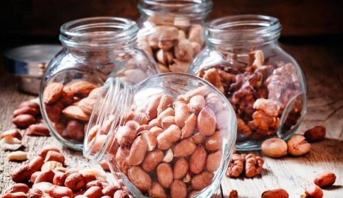 Как хранить орехи, чтобы не завелась моль. Как правильно хранить орехи, чтобы защитить их от моли