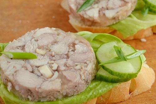 Необычный холодец. Как приготовить необычный холодец в бутылке