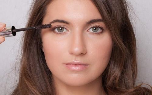 Как рисовать стрелки для глаз с опущенным уголком. Как определить свою форму глаз