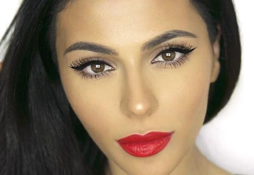 Стрелки для разных форм глаз. Как нарисовать стрелки на разных типах глаз своими руками