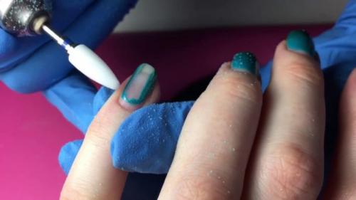 Как снять гель-лак с укреплением. Как снять гель-лак с ногтей и не травмировать их