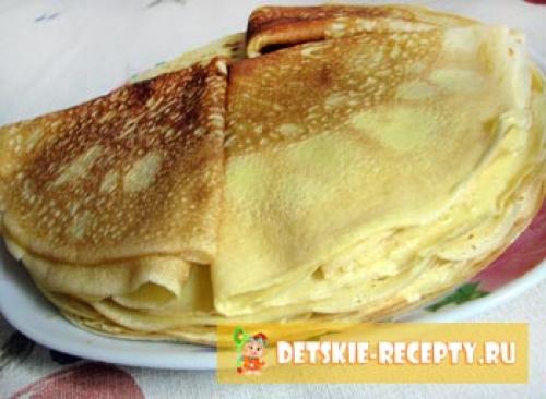 Блинчики на завтрак ребенку. Тонкие блины на молоке