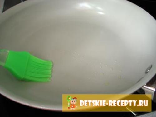 Блинчики на завтрак ребенку. Тонкие блины на молоке