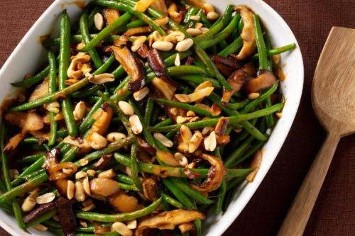 Салат с стручковой фасолью и курицей. Праздничный куриный салат со стручковой фасолью и шампиньонами