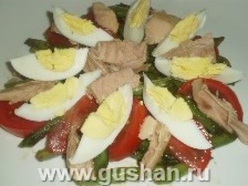 Салат с консервированным тунцом и стручковой фасоли. Салат с тунцом и стручковой фасолью