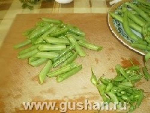 Салат с консервированным тунцом и стручковой фасоли. Салат с тунцом и стручковой фасолью