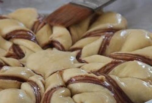 Пирог с шоколадной пастой. Дрожжевой пирог «Звезда» с шоколадной пастой