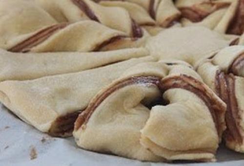 Пирог с шоколадной пастой. Дрожжевой пирог «Звезда» с шоколадной пастой