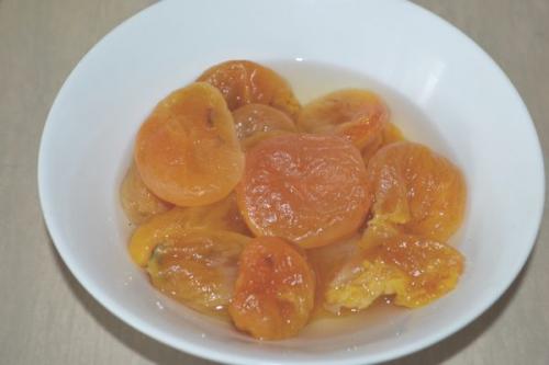 Шарлотка с курагой и яблоками в мультиварке. Оригинальная шарлотка с яблоками и курагой