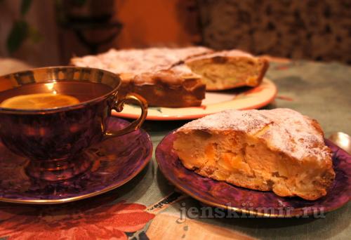 Рецепт шарлотки с яблоком и курагой. Шарлотка с яблоками и курагой