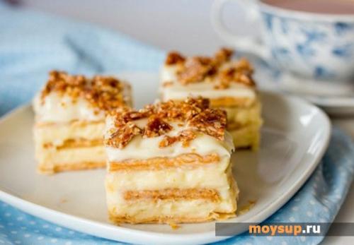 Торт без выпечки со сгущенкой. Быстрый десерт: рецепты вкусных тортиков из печенья и сгущенки без выпечки