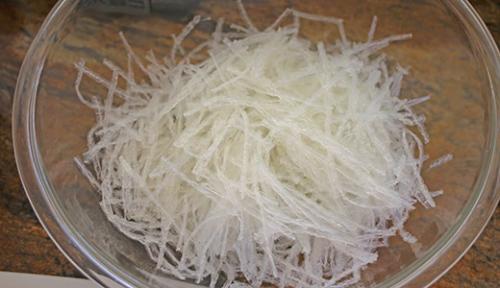 Разноцветное желе в стаканчиках. Рецепты разноцветного желе «Мозаика»