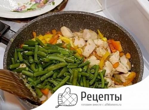 Теплый салат с куриной грудкой и стручковой фасолью. Салат из стручковой фасоли и куриной грудки