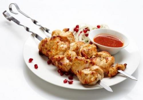 Курица маринованная в кефире для шашлыка. Маринад для куриного шашлыка на кефире