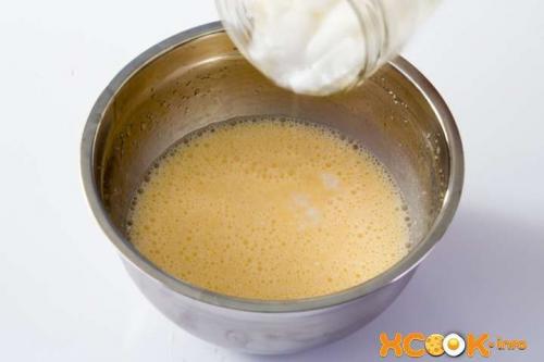 Оладьи для детей от года на скисшем молоке. Вкусные пышные оладьи на кислом молоке – пошаговый фото рецепт, как их приготовить