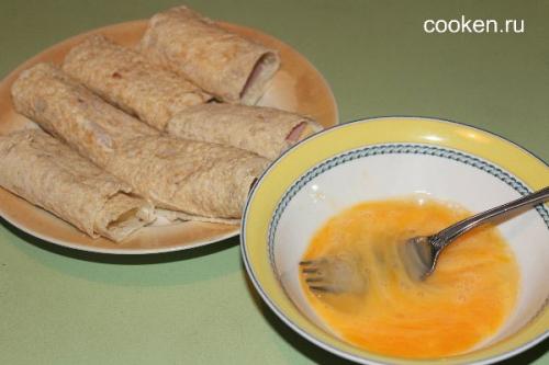 Бутерброды из лаваша с колбасой и сыром. Горячие бутерброды из лаваша