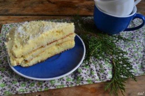 Нежный торт с кокосовой стружкой. Кокосовый торт