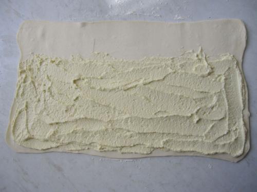 Улитки из слоеного теста с творогом. Творожные улитки из слоеного теста с пастилой