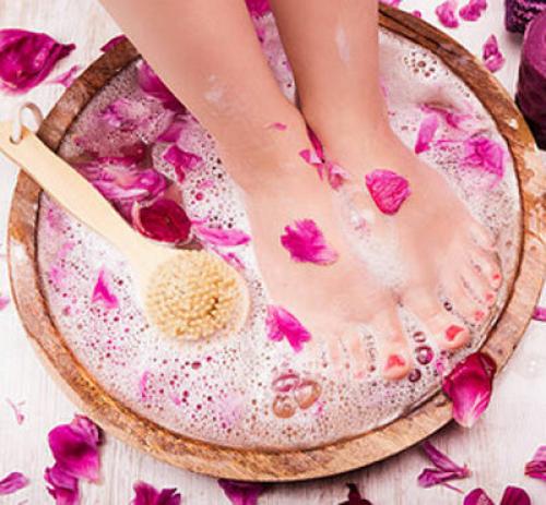 Усталость в ногах после сна. Домашние ванночки от усталости ног