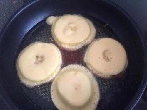 Яблочные оладьи для детей рецепт. Яблочные колечки  – лучший рецепт как у бабушки