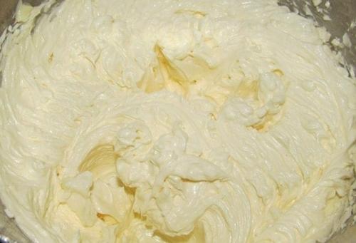 Как приготовить масляный крем для украшения торта в домашних условиях