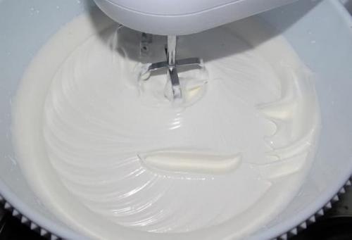 Как приготовить масляный крем для украшения торта в домашних условиях