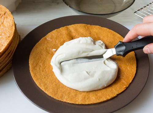 Медовик ателье, какое получается и тесто и как выпекать. Как приготовить медовик «Ателье»: