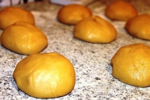 Торт медовик с тонкими коржами и заварным кремом. Торт медовик с заварным кремом: классический пошаговый рецепт с фото