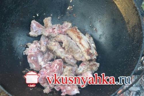 В казане на природе. Рецепт 1: шурпа в казане на костре (пошаговые фото)