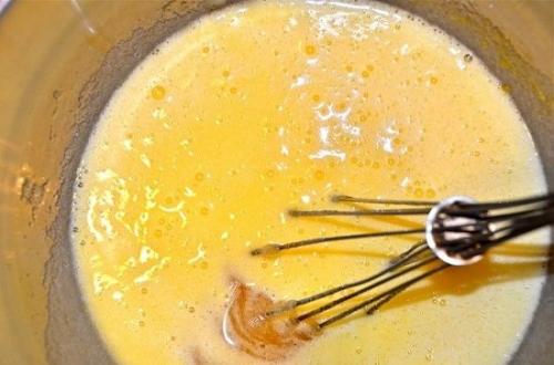 Торт медовик с тонкими коржами и заварным кремом. Торт медовик с заварным кремом: классический пошаговый рецепт с фото