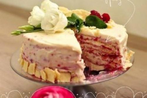 Наполеон с маскарпоне и сгущенкой. Рецепт приготовления торта Наполеон с ягодами и сыром маскарпоне