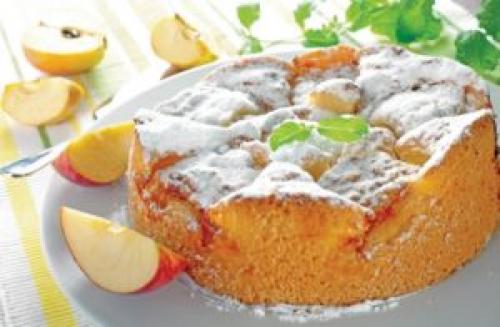 Воздушный яблочный пирог. Воздушная яблочная шарлотка