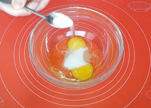 Простые блины на кефире. Рецепт тонких с дырочками блинов с добавлением кипятка