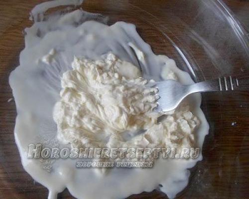 Торт в микроволновке на сметане. Рецепт 6: быстрый торт в микроволновке (подробно с фото)