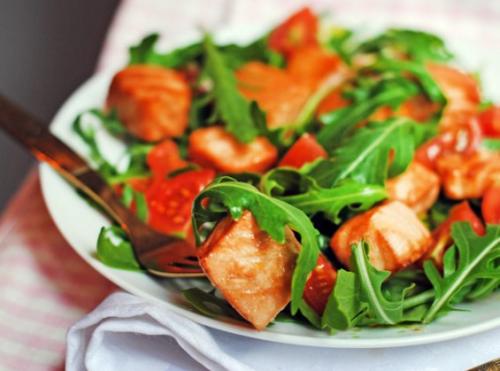 Постный салат с красной рыбой. Постные салаты с рыбой