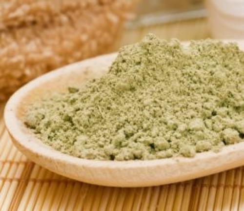 Бесцветная хна на русые волосы. Применение бесцветной хны для волос