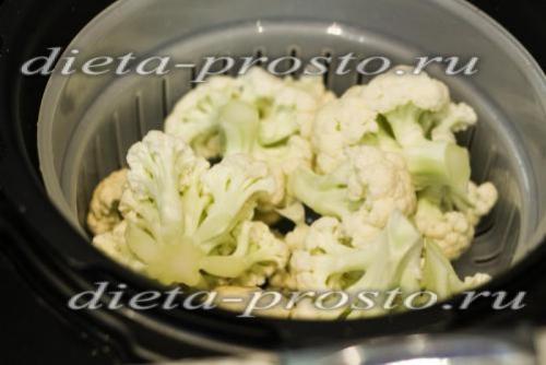 Запеканка из цветной капусты с курицей в мультиварке