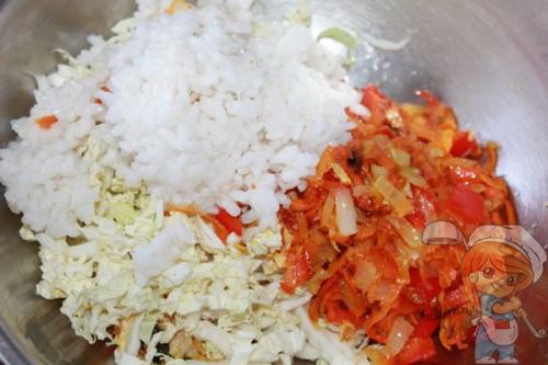 Ленивые голубцы из пекинской капусты с рисово-овощным фаршем без мяса