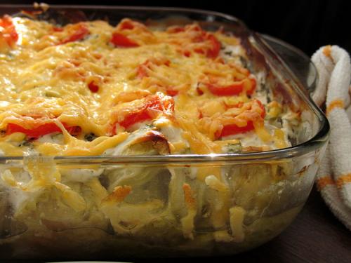 Голубцы из пекинской капусты в сметанном соусе. Голубцы из пекинской капусты запеченные под сметанным соусом