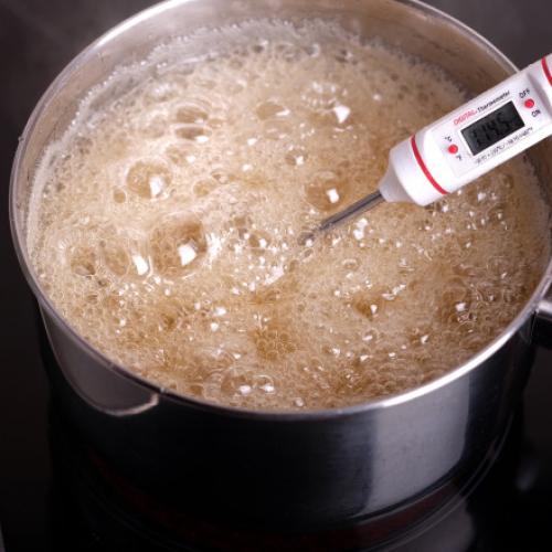 Нуга с орехами и цукатами домашняя. Медовая нуга с орехами