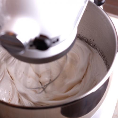 Нуга с орехами и цукатами домашняя. Медовая нуга с орехами